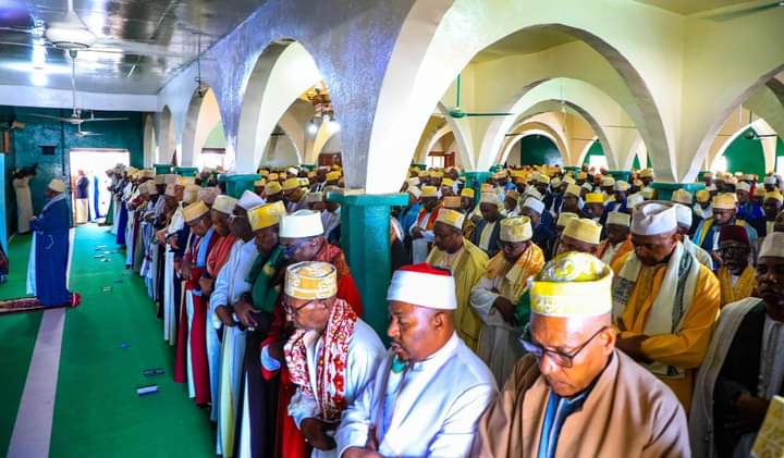 POLITIQUE AUX COMORES